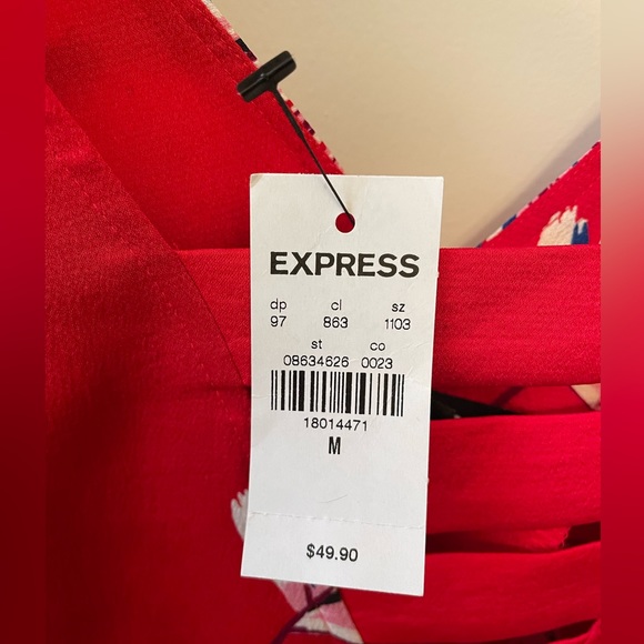 Express Red Floral Top - NWT - Size Medium - Picture 2 of 4